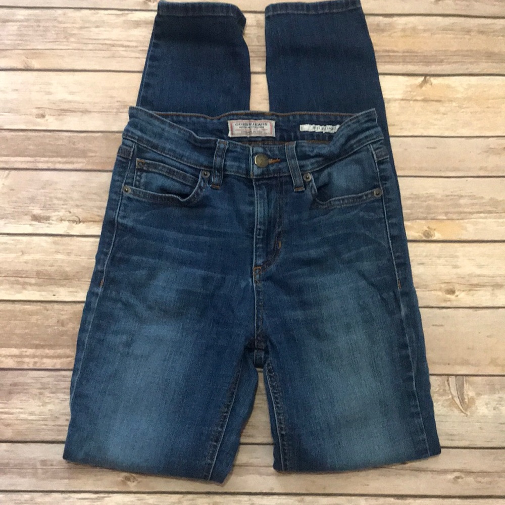 Guess 1981 skinny Jean. Size 24 waist. Dark wash.